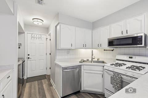 Tiny photo for 1905 Rosewood Court #2C, Darien, IL 60561 (MLS # 12684186)
