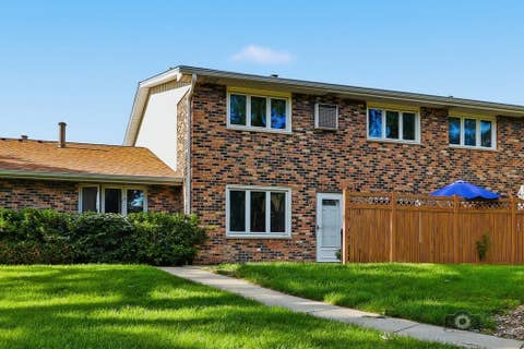 Tiny photo for 1905 Rosewood Court #2C, Darien, IL 60561 (MLS # 12684186)