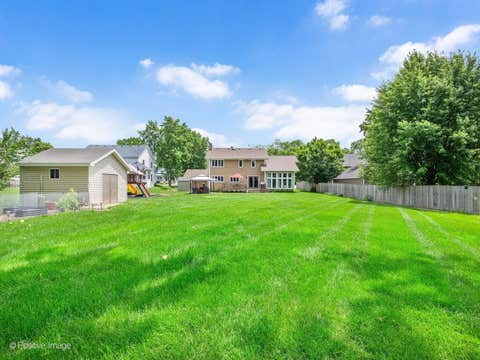 Tiny photo for 1906 Stoddard Avenue, Wheaton, IL 60187 (MLS # 12669401)