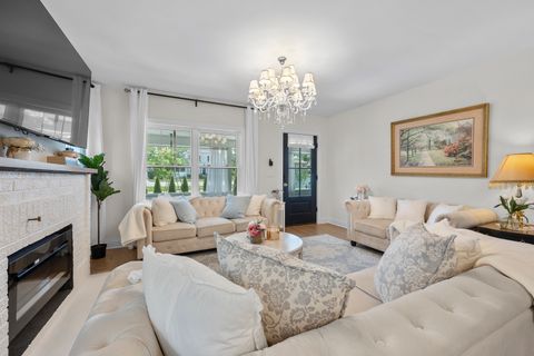 Tiny photo for 300 Geneva Road, Glen Ellyn, IL 60137 (MLS # 12595598)