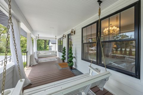 Tiny photo for 300 Geneva Road, Glen Ellyn, IL 60137 (MLS # 12595598)