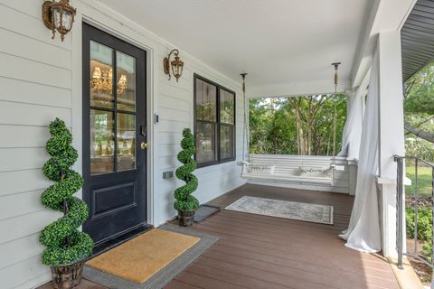 Tiny photo for 300 Geneva Road, Glen Ellyn, IL 60137 (MLS # 12595598)