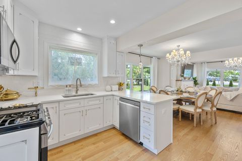 Tiny photo for 300 Geneva Road, Glen Ellyn, IL 60137 (MLS # 12595598)