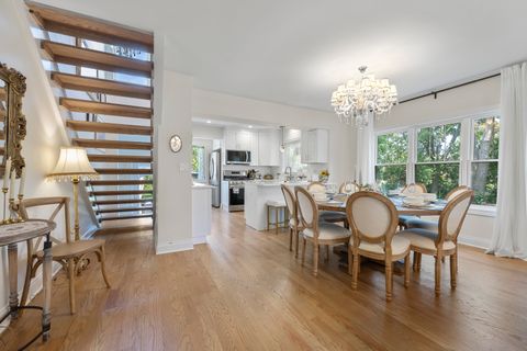 Tiny photo for 300 Geneva Road, Glen Ellyn, IL 60137 (MLS # 12595598)