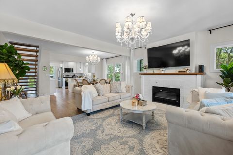 Tiny photo for 300 Geneva Road, Glen Ellyn, IL 60137 (MLS # 12595598)