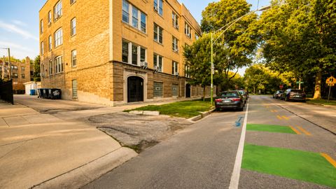 Tiny photo for 2208 W Winnemac Avenue #APT2, Chicago, IL 60625 (MLS # 12711959)