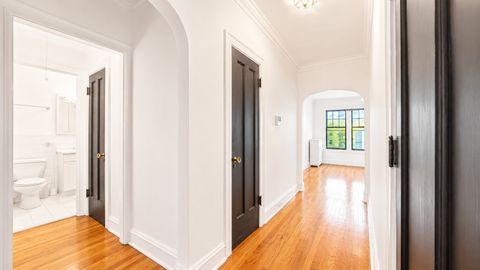 Tiny photo for 2208 W Winnemac Avenue #APT2, Chicago, IL 60625 (MLS # 12711959)