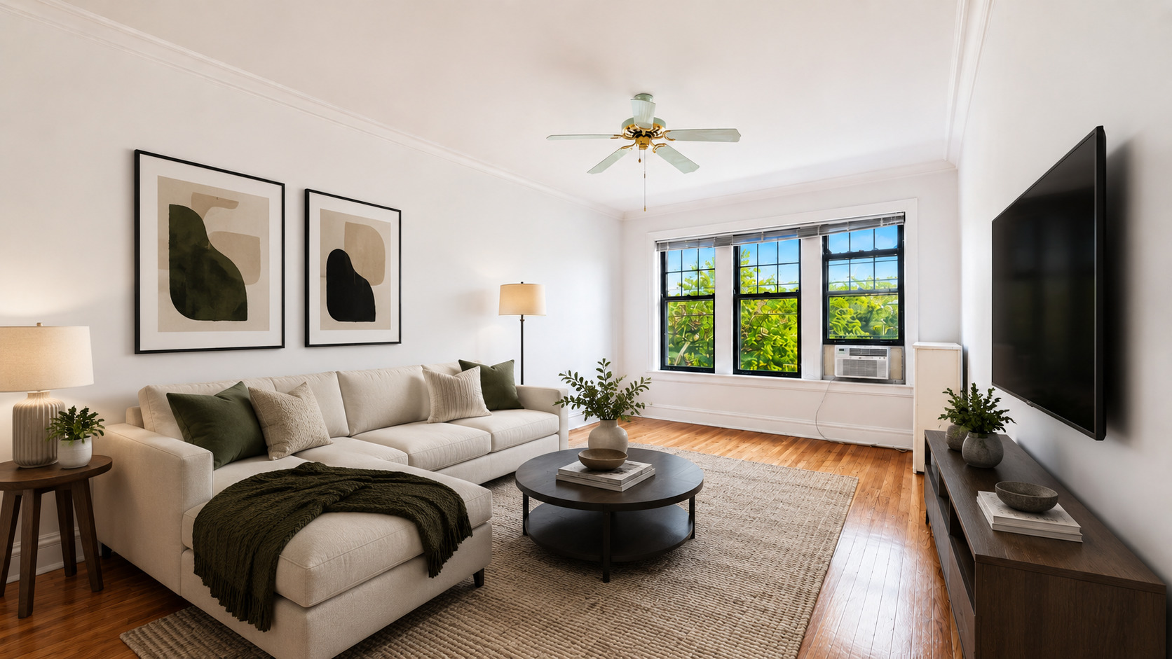 2208 W Winnemac Avenue APT2