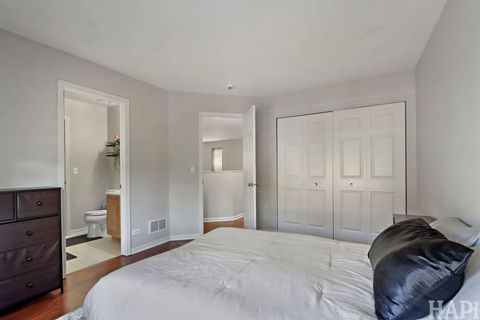 Tiny photo for 750 Dillon Court, Grayslake, IL 60030 (MLS # 12510897)