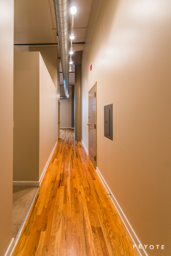 1224 W Van Buren Street 226
