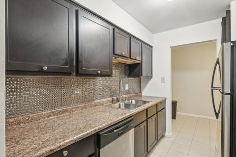 Tiny photo for 433 S Lombard Avenue #33, Oak Park, IL 60302 (MLS # 12482301)