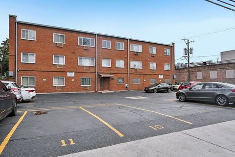 Tiny photo for 433 S Lombard Avenue #33, Oak Park, IL 60302 (MLS # 12482301)