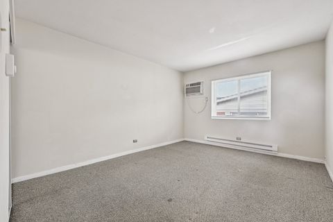 Tiny photo for 433 S Lombard Avenue #33, Oak Park, IL 60302 (MLS # 12482301)