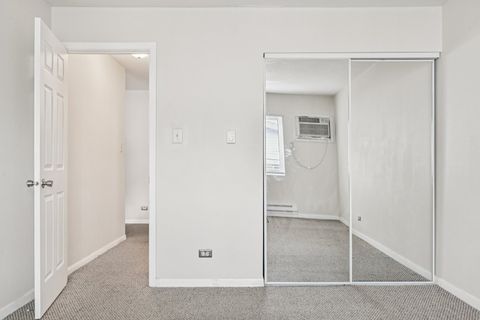 Tiny photo for 433 S Lombard Avenue #33, Oak Park, IL 60302 (MLS # 12482301)