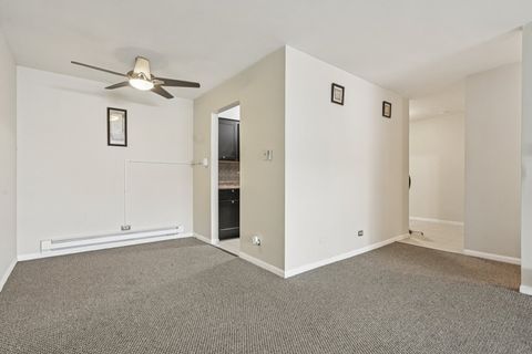 Tiny photo for 433 S Lombard Avenue #33, Oak Park, IL 60302 (MLS # 12482301)