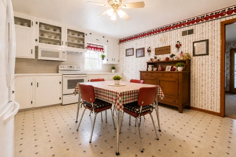 Tiny photo for 608 19th Avenue, Sterling, IL 61081 (MLS # 12728947)