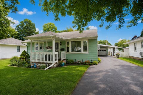 Tiny photo for 608 19th Avenue, Sterling, IL 61081 (MLS # 12728947)