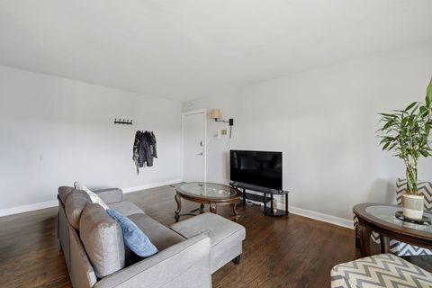 Tiny photo for 10111 Old Orchard Court #304, Skokie, IL 60076 (MLS # 12577359)