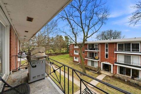 Tiny photo for 10111 Old Orchard Court #304, Skokie, IL 60076 (MLS # 12577359)