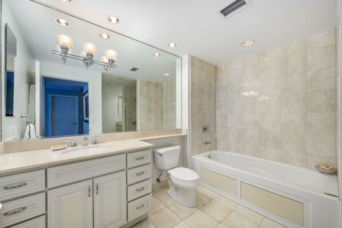 Tiny photo for 130 N Garland Court #1411, Chicago, IL 60602 (MLS # 12402307)