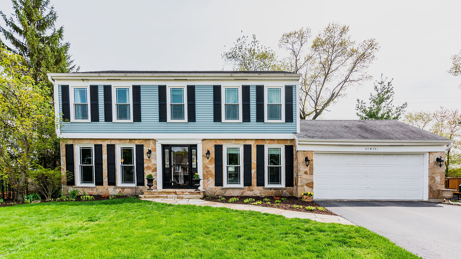 Photo 1 of 31 — 25W731 White Birch Lane, Wheaton, IL 60189