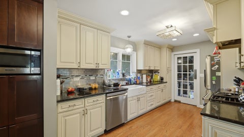 Tiny photo for 827 S Arlington Heights Road, Arlington Heights, IL 60005 (MLS # 12670937)