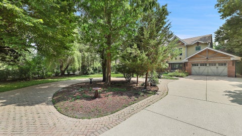 Tiny photo for 827 S Arlington Heights Road, Arlington Heights, IL 60005 (MLS # 12670937)