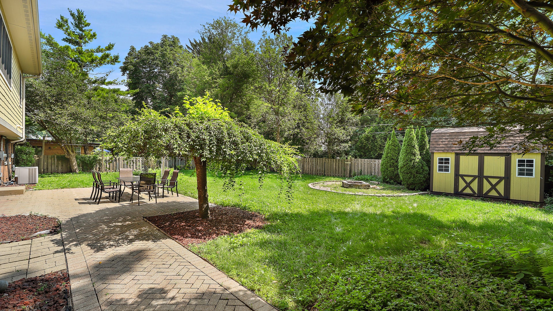 827 S Arlington Heights Road