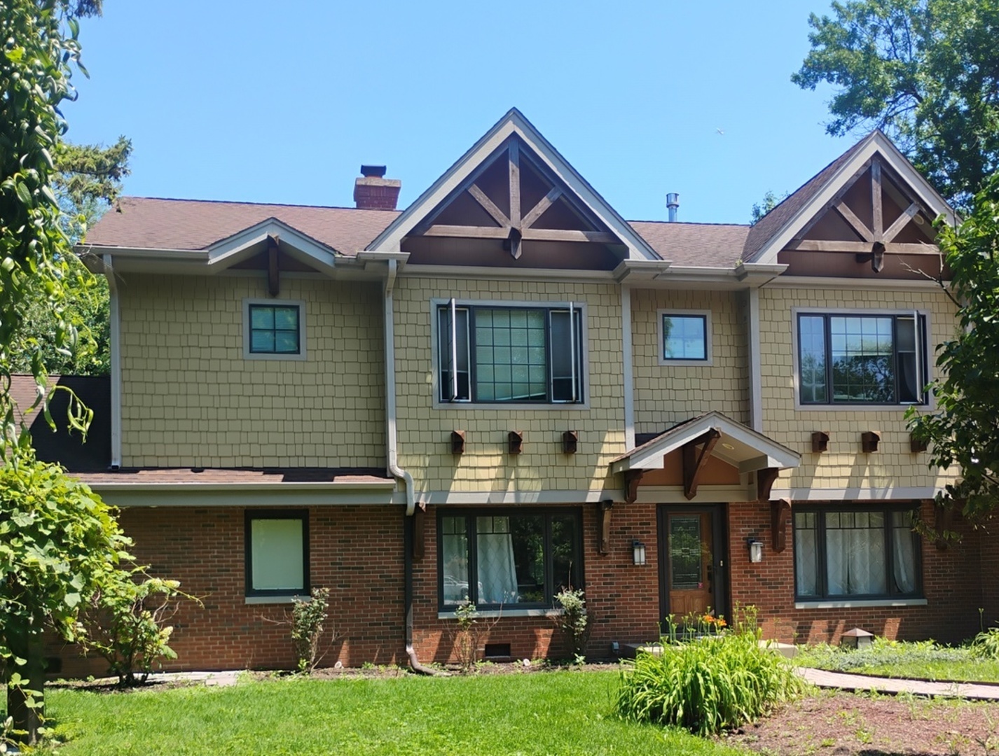 827 S Arlington Heights Road