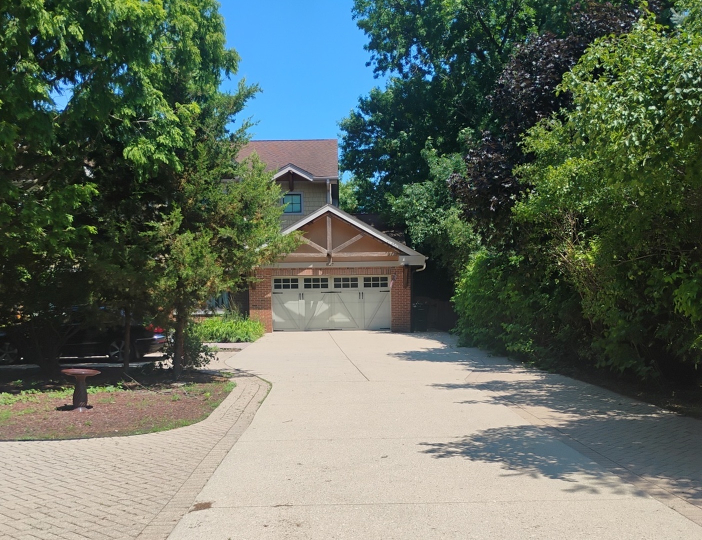 827 S Arlington Heights Road