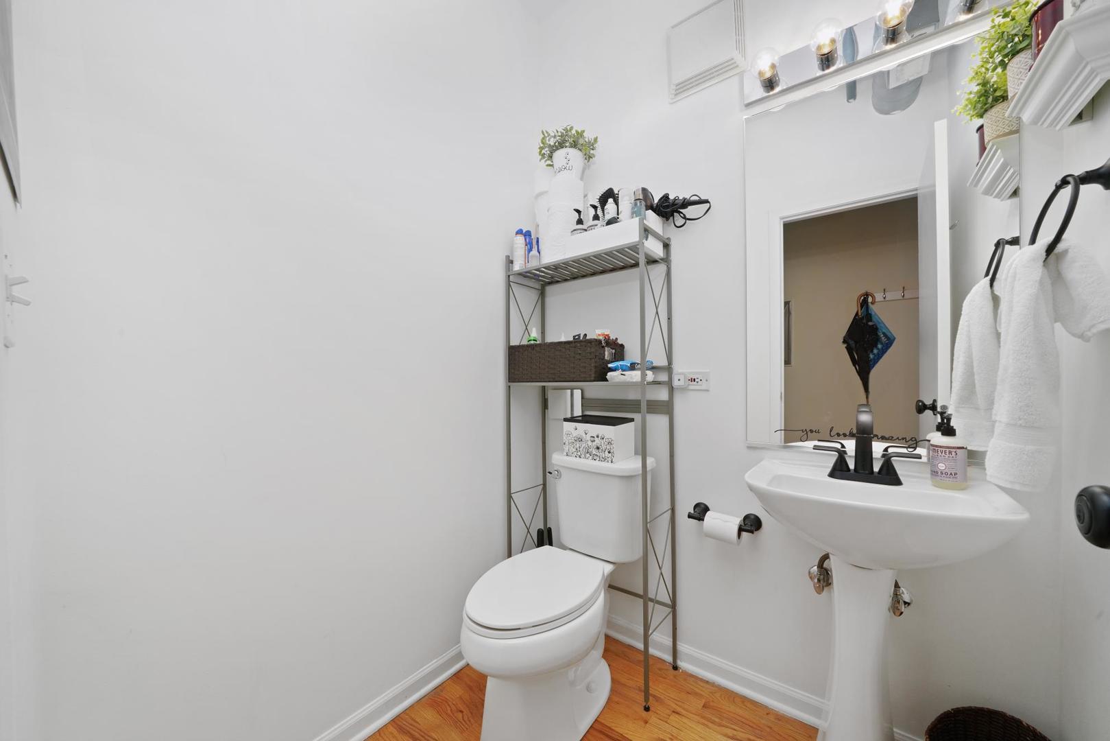 1834 Ridge Avenue 102