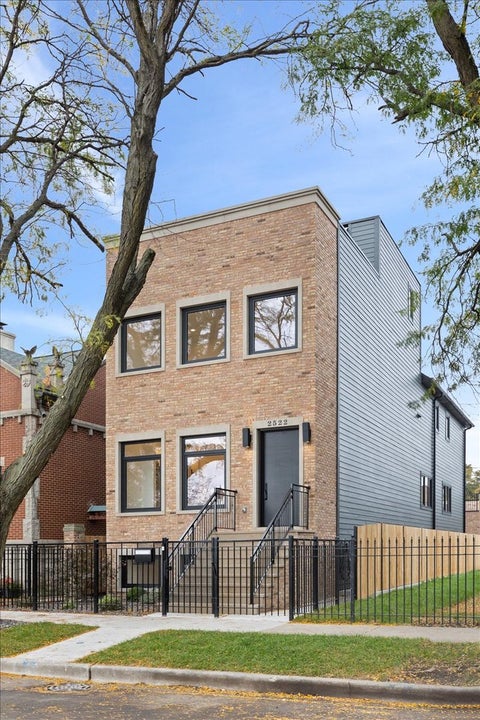 Photo of 2522 W Huron Street, Chicago, IL 60612 (MLS # 12791167)