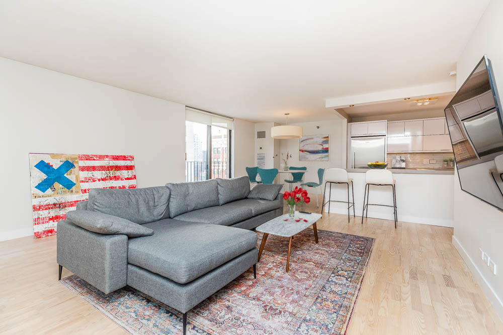 70 W Huron Street 1208