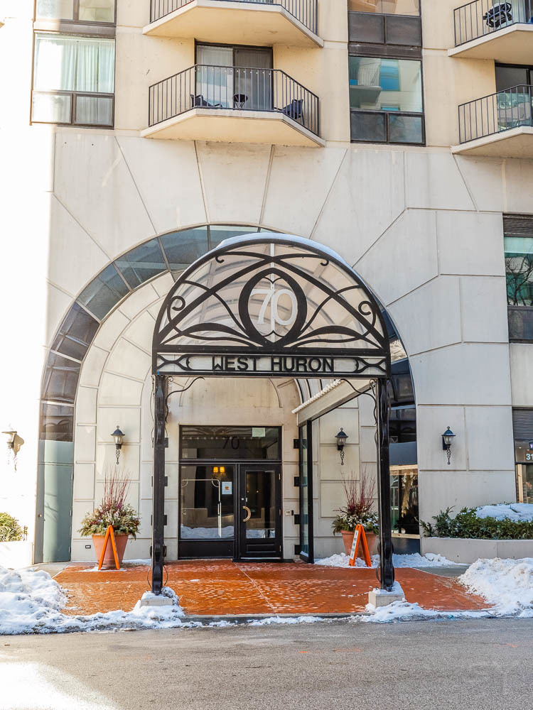 70 W Huron Street 1208