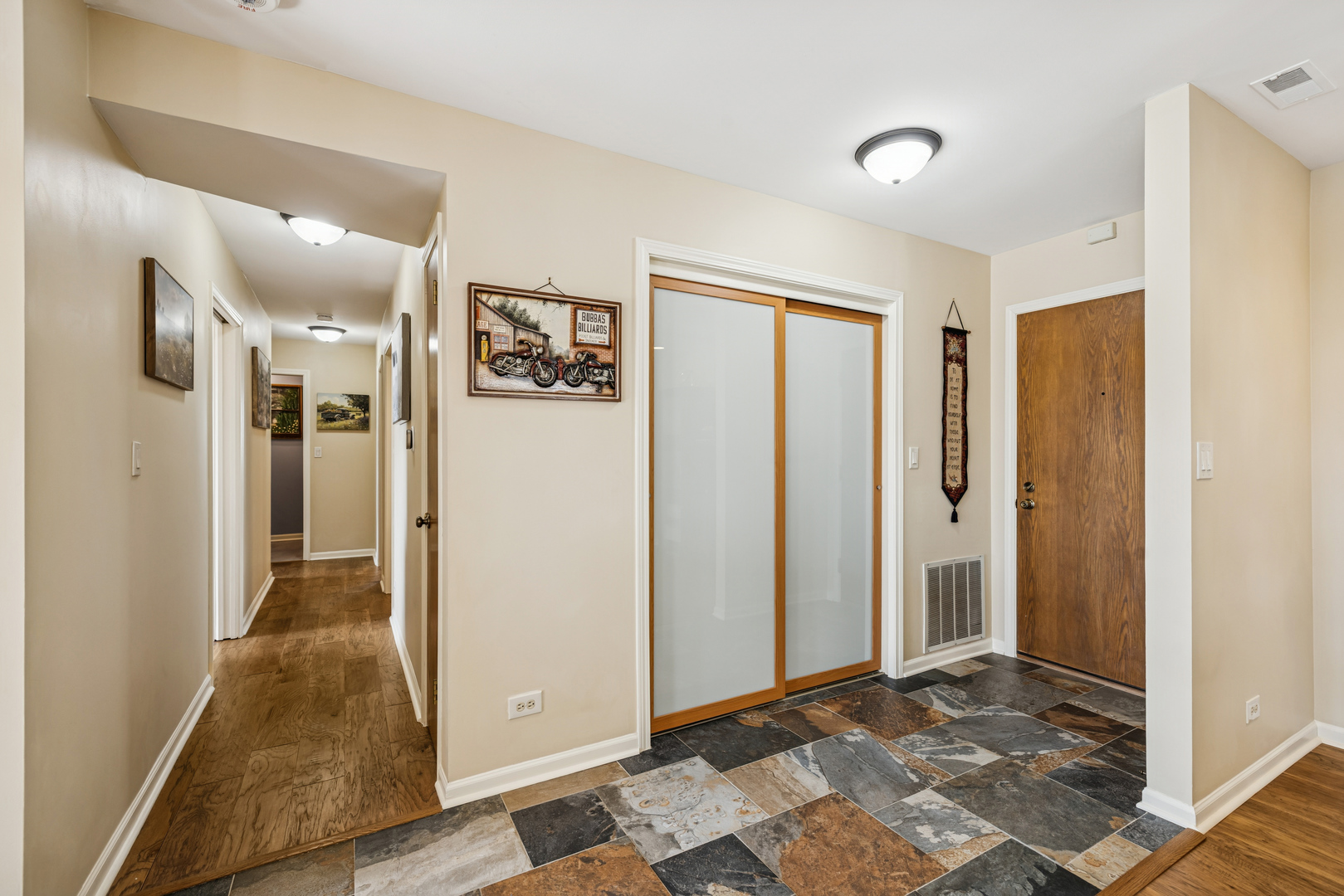 300 E Dundee Road 403A