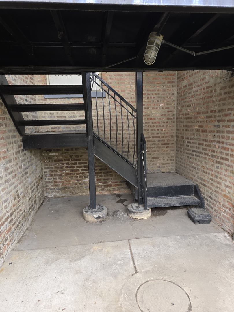 1015-1023 N Pulaski Road