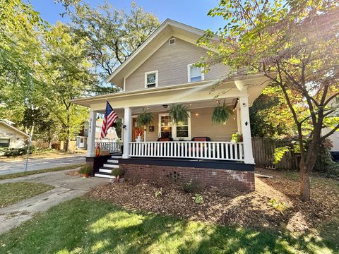 Photo of 2141 Cumberland Street, Rockford, IL 61103 (MLS # 12487722)