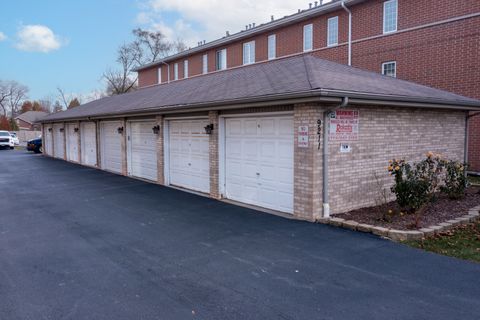 A home in Hickory Hills