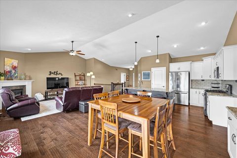 Tiny photo for 5802 Sugarberry Road, Bloomington, IL 61705 (MLS # 12556080)