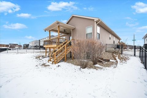 Tiny photo for 5802 Sugarberry Road, Bloomington, IL 61705 (MLS # 12556080)