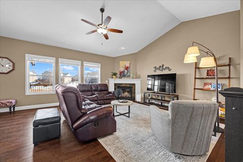 Tiny photo for 5802 Sugarberry Road, Bloomington, IL 61705 (MLS # 12556080)