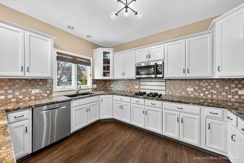 Tiny photo for 3423 Sunnyside Court, Naperville, IL 60564 (MLS # 12523045)