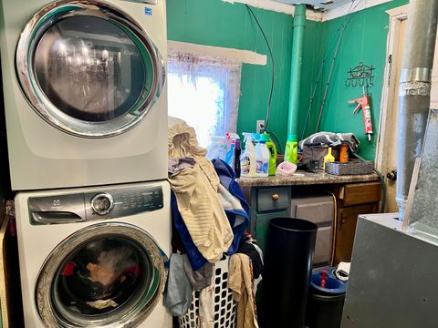 Tiny photo for 843 E Seminary Avenue, Hoopeston, IL 60942 (MLS # 12496726)