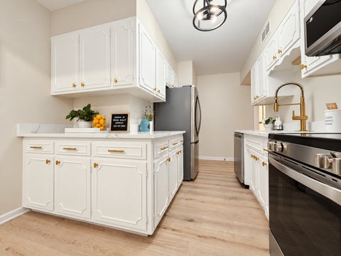 Tiny photo for 1821 Mayfair Avenue, Westchester, IL 60154 (MLS # 12781171)