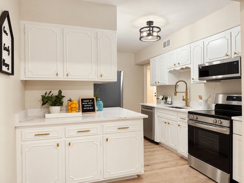 Tiny photo for 1821 Mayfair Avenue, Westchester, IL 60154 (MLS # 12781171)