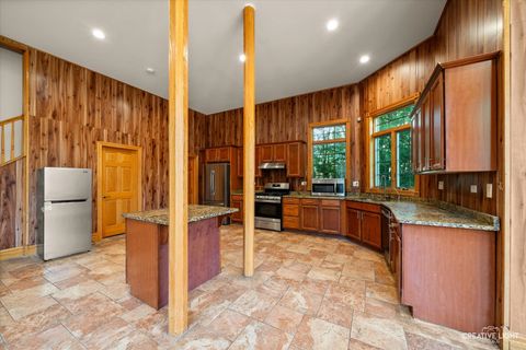 Tiny photo for 62 Timberview Lane, Yorkville, IL 60560 (MLS # 12450874)