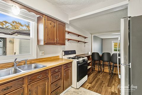 Tiny photo for 453 S Dearborn Avenue, Bradley, IL 60915 (MLS # 12516806)