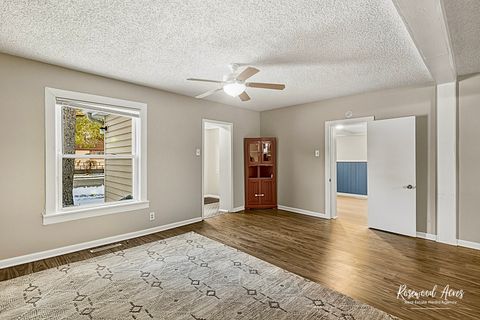 Tiny photo for 453 S Dearborn Avenue, Bradley, IL 60915 (MLS # 12516806)