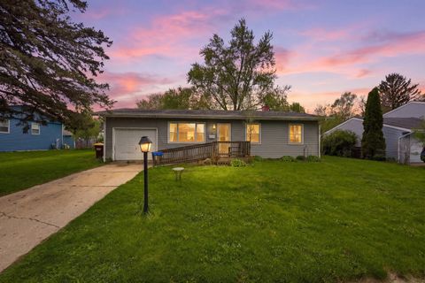 Tiny photo for 124 E Melody Lane, Woodstock, IL 60098 (MLS # 12631878)