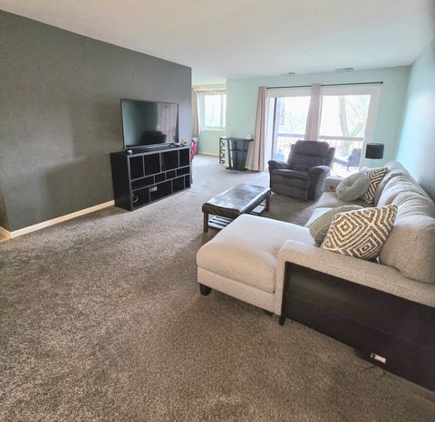 Tiny photo for 470 Raintree Court #3L, Glen Ellyn, IL 60137 (MLS # 12522358)